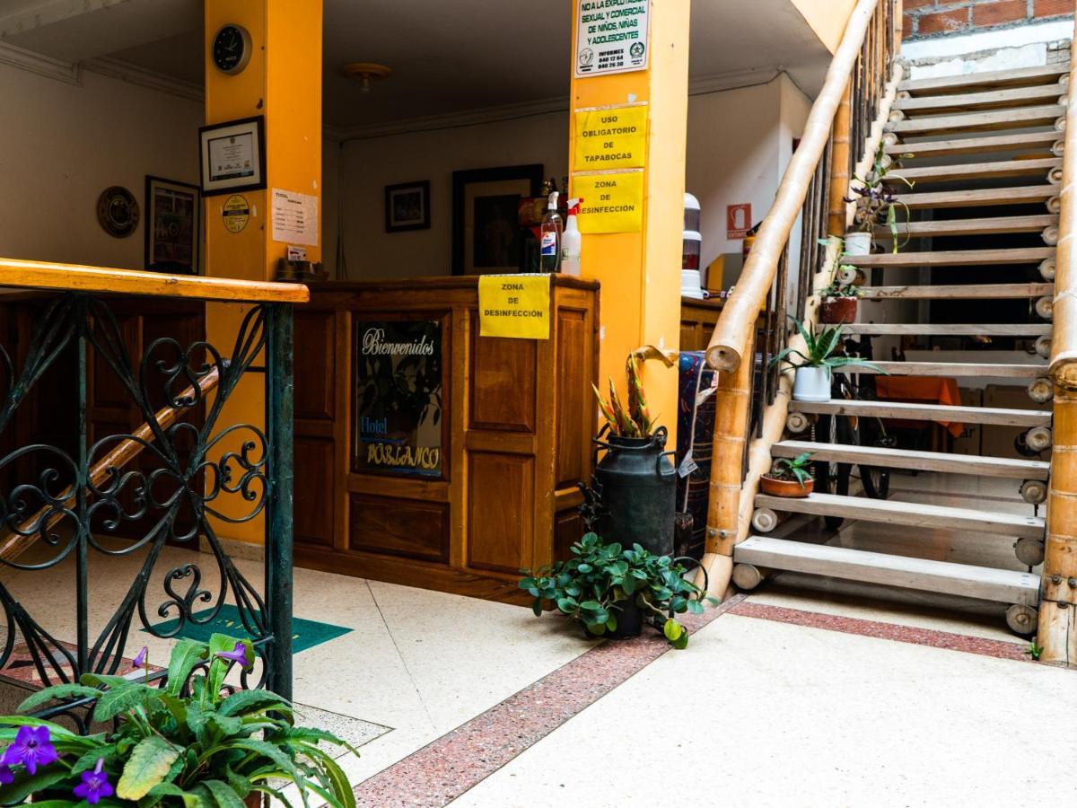 Hotel Poblanco By Rotamundos Fredonia Екстер'єр фото
